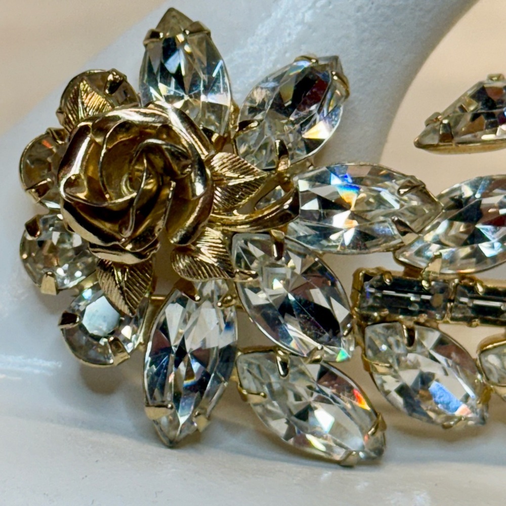 Vintage Rhinestone Brooch In Gold Setting With Beautiful Gold Rose Focal Point